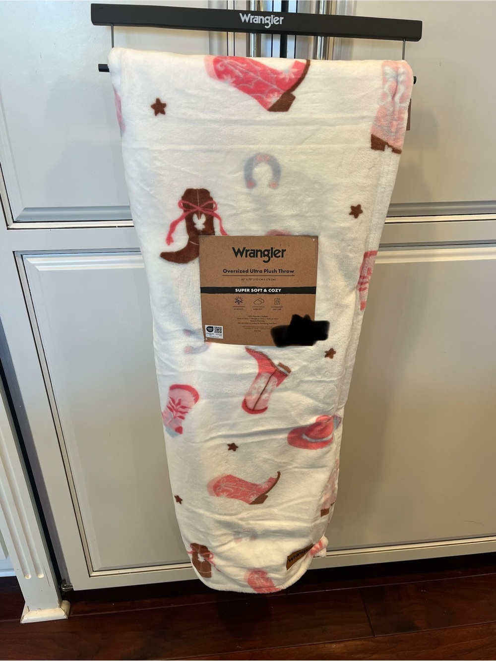 Wrangler White Plush Throw Blanket with Pink Cowboy Hats and Boots